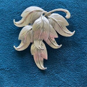 Vintage Monet Brooch Pin Silver Tone Autumn  Nature Leaf